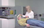 Tumortherapie mit Ionenstrahlen Tumortherapie mit Ionenstrahlen