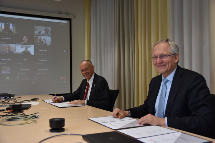 FAIR Day Slovenia with the Scientific Managing Director Professor Paolo Giubellino and the Technical Managing Director Jörg Blaurock.