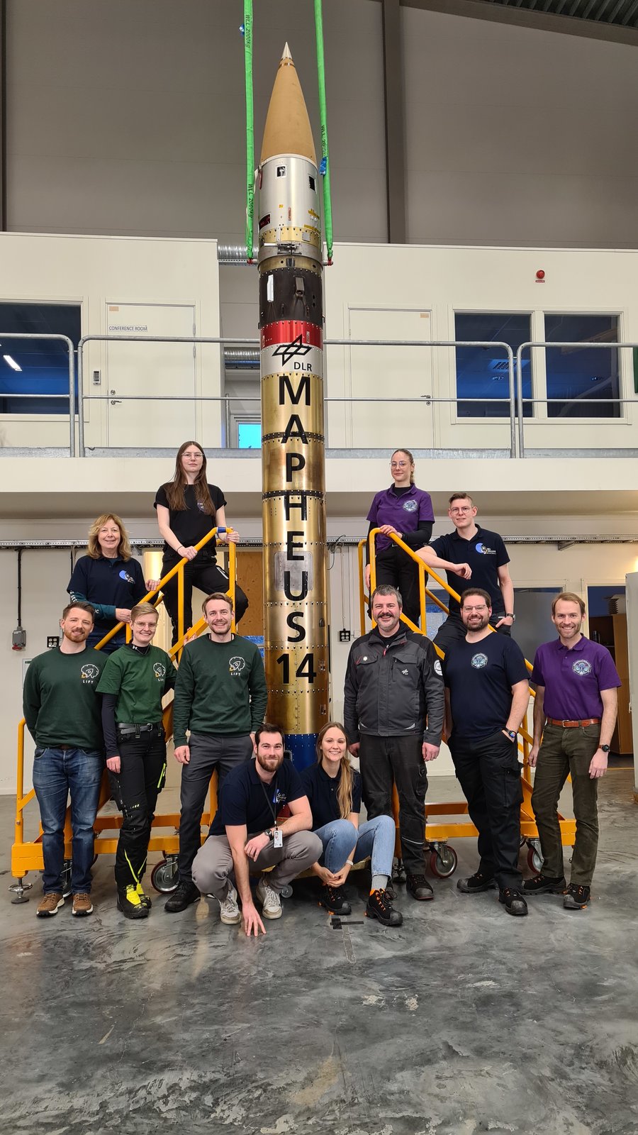 Team der DLR-Gravitationsbiologie und GSI/FAIR an der Forschungsrakete MAPHEUS-14